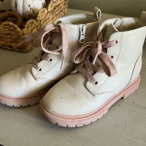 Cat and Jack Girls Lace Up Boots